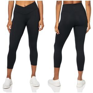 Danskin Women's M Crossover Waist Black Crop Leggings